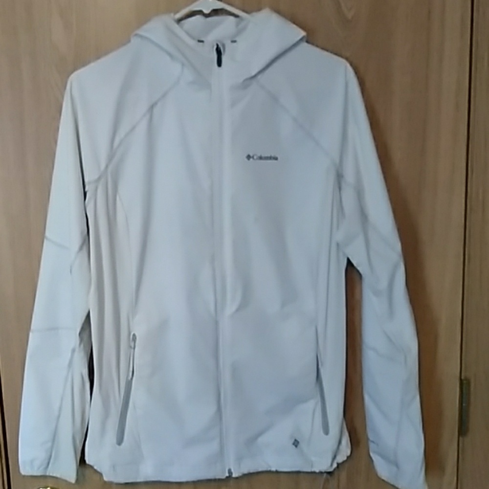 Columbia Omni-Shield hooded rain jacket, Large